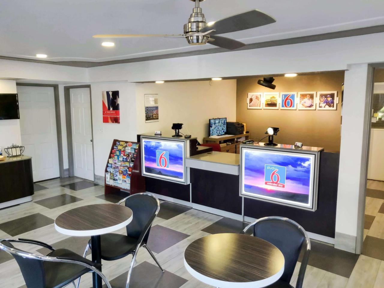 Studio 6-Fresno, Ca - Extended Stay Pinedale Eksteriør billede
