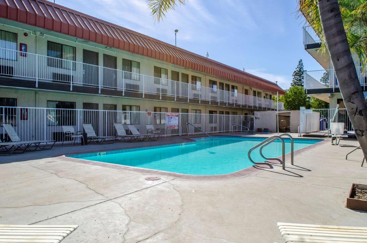 Studio 6-Fresno, Ca - Extended Stay Pinedale Eksteriør billede